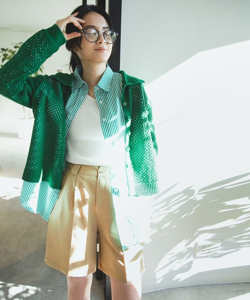 bohmal（ボマール）の「タックセンタープレスショートパンツ（その他パンツ・レディース・ベージュ/ブラック・MEDIUM）」の4枚目の写真