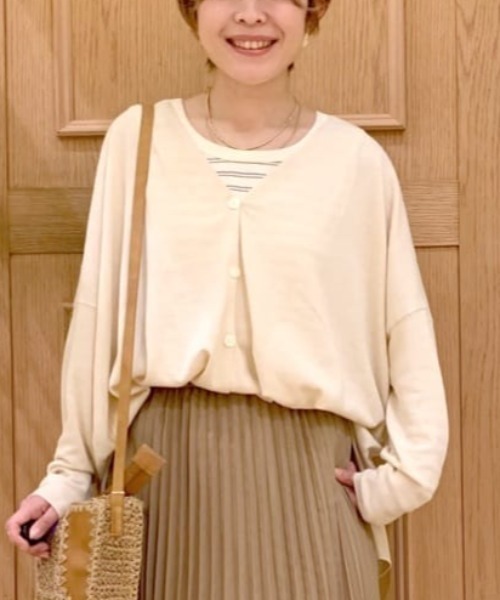studio CLIP（スタディオクリップ）の「【新色追加】14ゲージハイツイストコットンVネックカーディガン（カーディガン/ボレロ・レディース・アイボリー/ライトグレー/カーキ/ネイビー/ブラック/イエロー/ブルー/グリーン・FREE）」の4枚目の写真