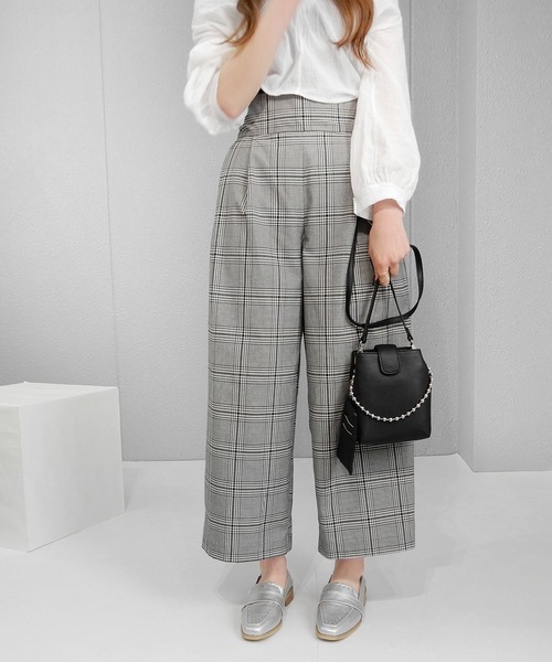 minia(ミニア)の「スタッズローファー/かかとが踏めるバブーシュ ◇(ローファー・レディース・ブラック/ベージュ/シルバー・LL/S/M/L)」の5枚目の写真