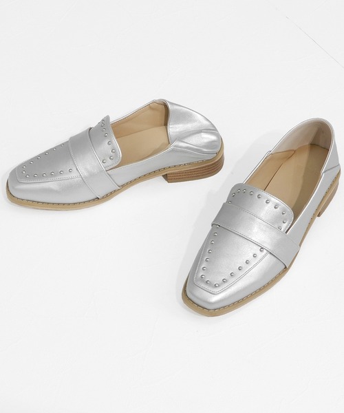 minia(ミニア)の「スタッズローファー/かかとが踏めるバブーシュ ◇(ローファー・レディース・ブラック/ベージュ/シルバー・LL/S/M/L)」の9枚目の写真