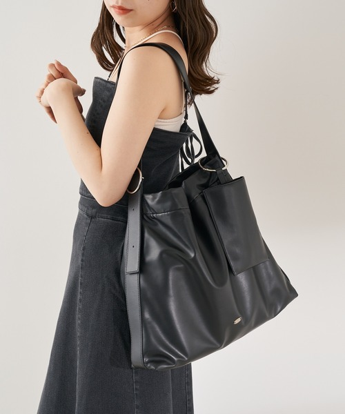 Chico（チコ）の「【新色追加】スマホケース付ビックベルトトート