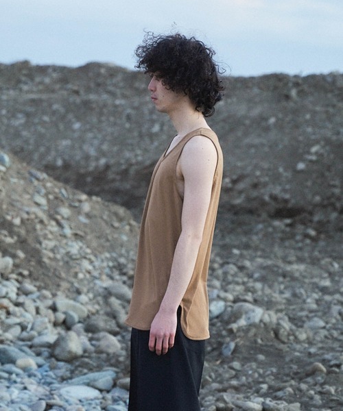 Iroquois(イロコイ)の「LONG T/T(タンクトップ・メンズ・ホワイト/ブラック/ベージュ/ブラウン・1/2/3)」の17枚目の写真