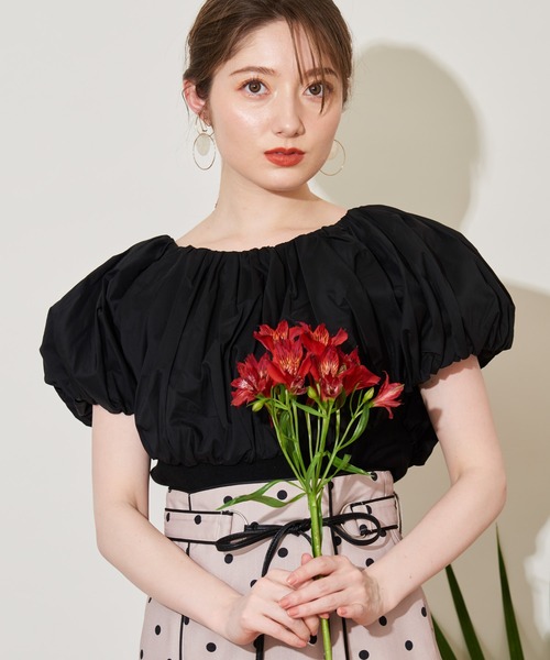 NOELA（ノエラ）の「ボリュームカラードッキングニット（ニット/セーター・レディース・ブラック/ベージュ/オフホワイト・フリー）」の16枚目の写真