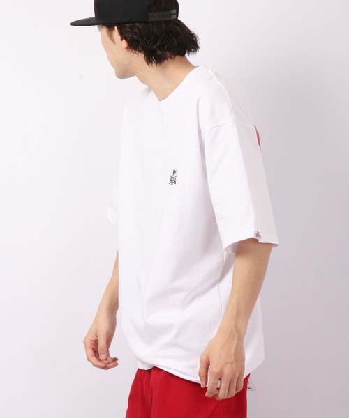 LONSDALE(ロンズデール)の「LONSDALE オーバーサイズ 天竺 コットン バックプリント 半袖 Tシャツ 男女兼用(Tシャツ/カットソー・メンズ・ホワイト/ブラック・S/M/L/LL)」の3枚目の写真