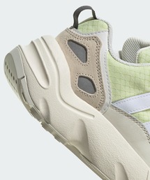 adidas（アディダス）の「ZX 22 / 厚底スニーカー / アディダス