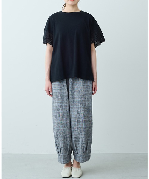 IEDIT（イディット）の「ＩＥＤＩＴ　接触冷感・吸汗速乾・抗菌防臭！綿１００％ＯｈｃｏｏｌＲＩＩＰｌｕｓ素材で仕立てた袖レーストップス（Tシャツ/カットソー・レディース・ホワイト/ブラック/ネイビー・MEDIUM/LARGE/X-LARGE/XX-LARGE/SMALL）」の6枚目の写真