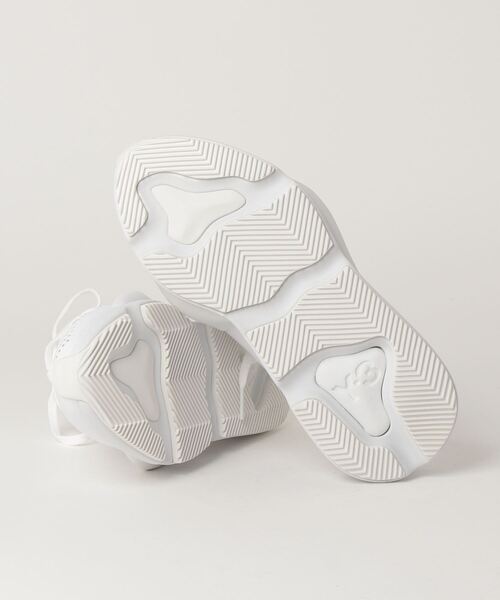 Y-3(ワイスリー)の「Y-3 KAIWA(スニーカー・メンズ・ホワイト・22.5cm/23.5cm/24.5cm/25.5cm/26.5cm/27.5cm/28.5cm/29.5cm/23.0cm/24.0cm/25.0cm/26.0cm/27.0cm/28.0cm/29.0cm)」の3枚目の写真