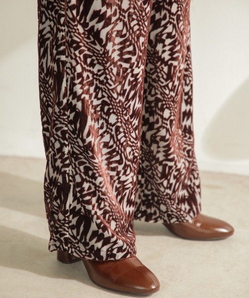 CREOLME（クレオルム）の「(CREOLME)ベロアオパールパンツ（その他パンツ・レディース・ブラウン/イエロー・ONE SIZE）」の8枚目の写真