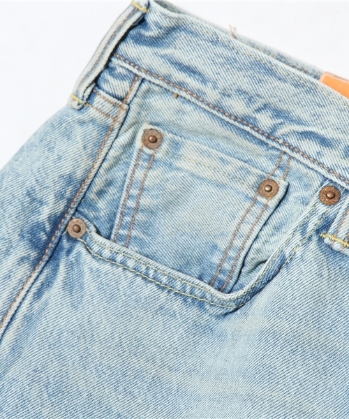 Levi's(リーバイス)の「501(R) CT カスタムテーパードジーンズ ライトインディゴブルー CONE MILLS/12.5oz(デニムパンツ・メンズ・ライトインディゴブルー・34inch/32inch/33inch/28inch/30inch/31inch/29inch)」の15枚目の写真