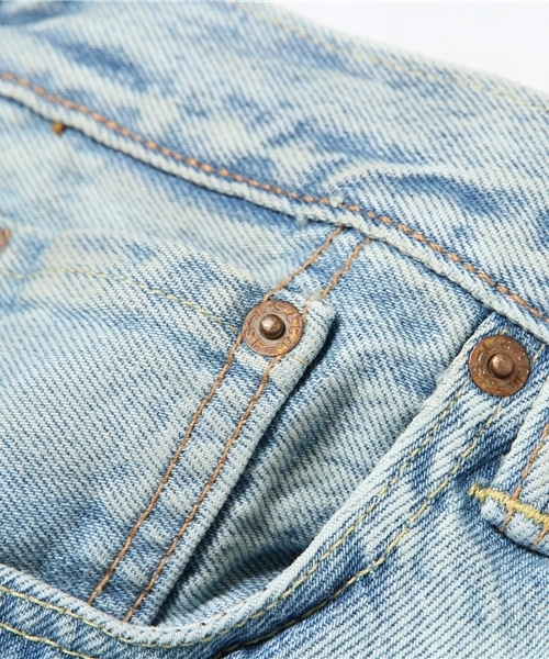 Levi's(リーバイス)の「501(R) CT カスタムテーパードジーンズ ライトインディゴブルー CONE MILLS/12.5oz(デニムパンツ・メンズ・ライトインディゴブルー・34inch/32inch/33inch/28inch/30inch/31inch/29inch)」の17枚目の写真