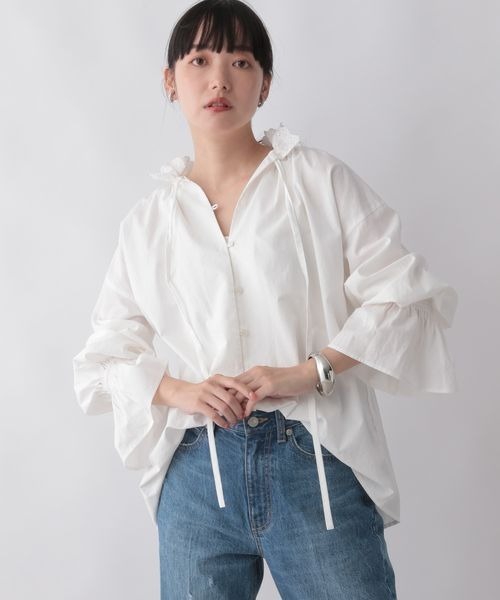 LOWRYS FARM(ローリーズファーム)の「スタンドフリルブラウス 344684(シャツ/ブラウス・レディース・ホワイト/ホワイト系その他/ブラック/イエロー・FREE)」の3枚目の写真