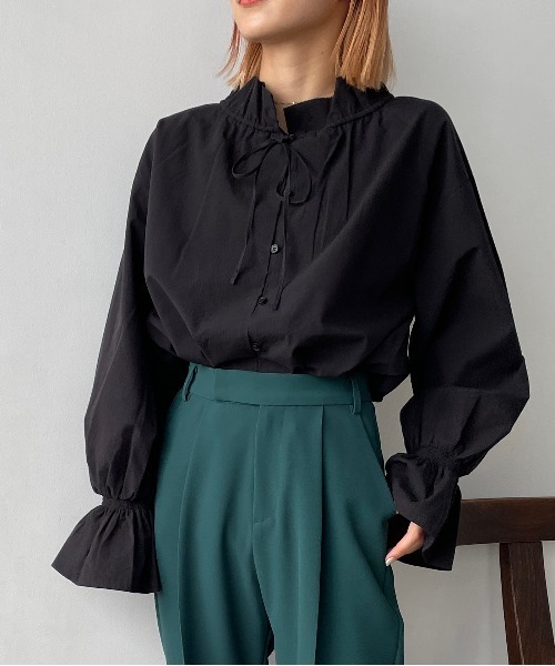 LOWRYS FARM(ローリーズファーム)の「スタンドフリルブラウス 344684(シャツ/ブラウス・レディース・ホワイト/ホワイト系その他/ブラック/イエロー・FREE)」の4枚目の写真