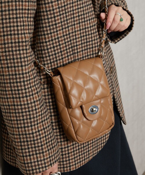 FREAK'S STORE（フリークスストア）の「【WEB限定】キルティングミニショルダーバッグ（ショルダーバッグ・レディース・ナチュラル/ブラック/グリーン/キャメル・ONE SIZE）」の13枚目の写真