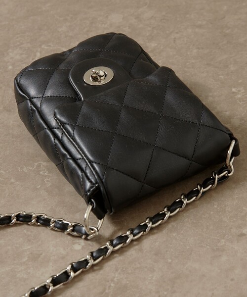 FREAK'S STORE（フリークスストア）の「【WEB限定】キルティングミニショルダーバッグ（ショルダーバッグ・レディース・ナチュラル/ブラック/グリーン/キャメル・ONE SIZE）」の17枚目の写真