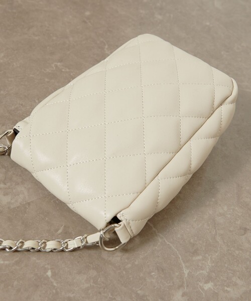 FREAK'S STORE（フリークスストア）の「【WEB限定】キルティングミニショルダーバッグ（ショルダーバッグ・レディース・ナチュラル/ブラック/グリーン/キャメル・ONE SIZE）」の14枚目の写真