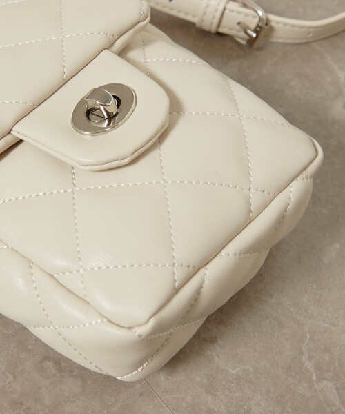 FREAK'S STORE（フリークスストア）の「【WEB限定】キルティングミニショルダーバッグ（ショルダーバッグ・レディース・ナチュラル/ブラック/グリーン/キャメル・ONE SIZE）」の8枚目の写真