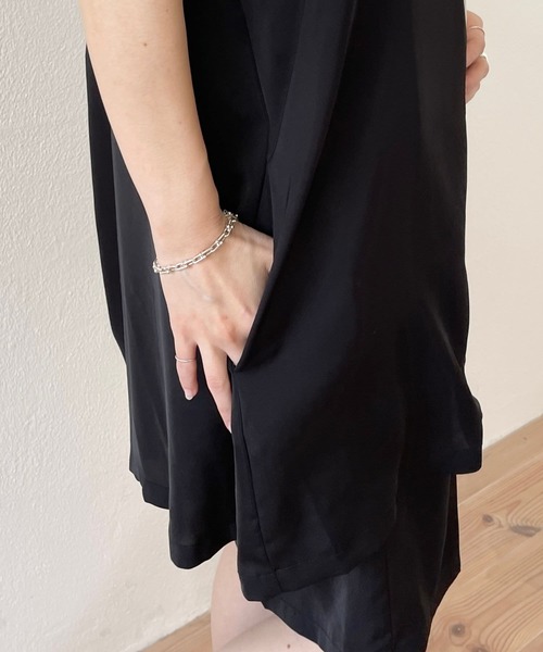 wee9s（ウィークス）の「over size satin like vest / オーバーサイズサテンライクベスト（ベスト・レディース・カーキ/ブラック・FREE）」の9枚目の写真