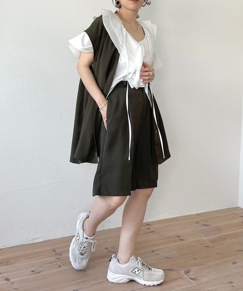 wee9s（ウィークス）の「over size satin like vest / オーバーサイズサテンライクベスト（ベスト・レディース・カーキ/ブラック・FREE）」の6枚目の写真
