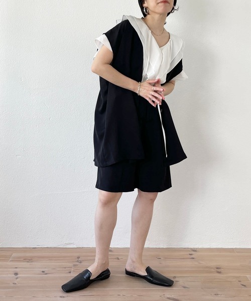 wee9s（ウィークス）の「over size satin like vest / オーバーサイズサテンライクベスト（ベスト・レディース・カーキ/ブラック・FREE）」の7枚目の写真