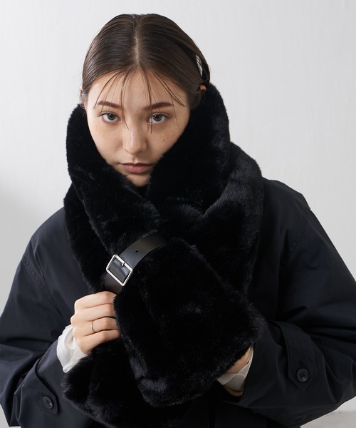 Lui's（ルイス）の「ベルト付きファーマフラー（マフラー）」 - WEAR