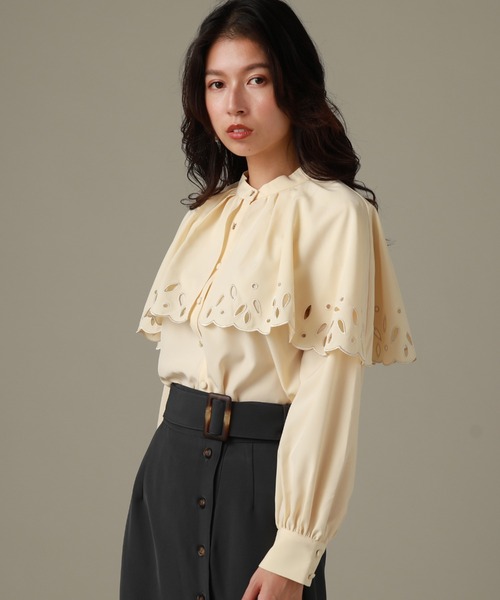Cheek(チーク)の「オリジナル刺繍ケープブラウス(シャツ/ブラウス・レディース・カーキ/イエロー/アイボリー・MEDIUM)」の17枚目の写真