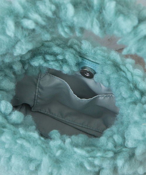 EFOLE（エフォル）の「フェイクファー　もこもこ　ミニバッグ（ハンドバッグ・レディース・パープル/イエロー/ミント/キャメル・FREE）」の8枚目の写真