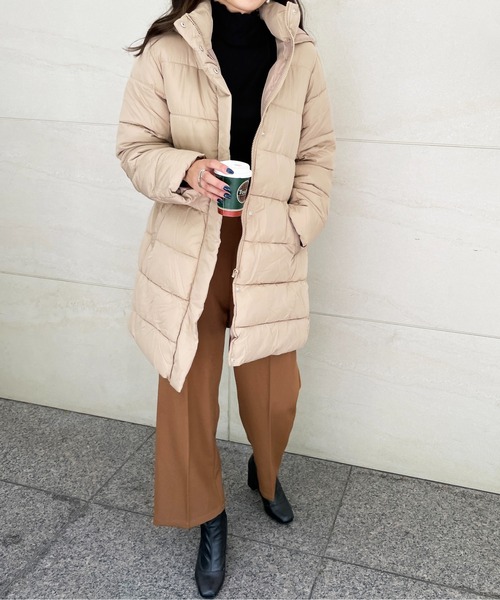 StyleSea（スタイルシー）の「ロングフードエコダウンジャケット（ダウンジャケット/コート・レディース・ベージュ/モカ・MEDIUM）」の7枚目の写真