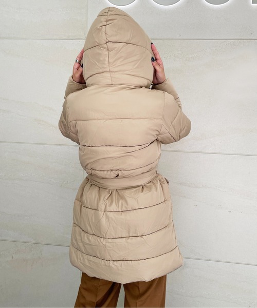 StyleSea（スタイルシー）の「ロングフードエコダウンジャケット（ダウンジャケット/コート・レディース・ベージュ/モカ・MEDIUM）」の15枚目の写真