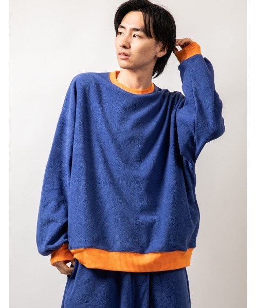 Beno（ビーノ）の「カラーマイクロフリース ビッグシルエット  リンガートレーナー（スウェット・メンズ・ホワイト/ブラック/パープル/イエロー/ブルー/グリーン・M/L）」の4枚目の写真