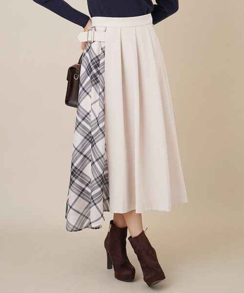 31 Sons de mode（トランテアン　ソン　ドゥ　モード）の「チェック切替タックスカート（スカート・レディース・ネイビー/ピンク/クリーム・36/38）」の2枚目の写真