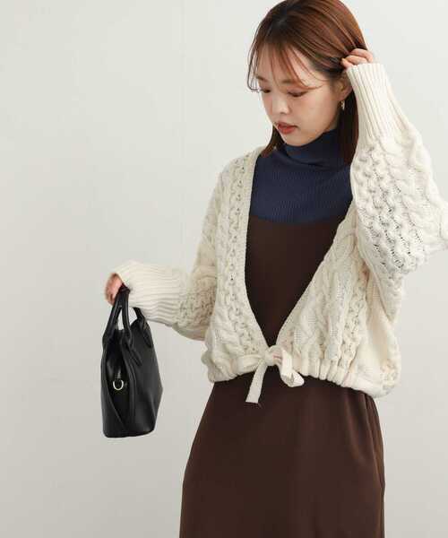 URBAN RESEARCH DOORS（アーバンリサーチドアーズ）の「ケーブルボレロカーディガン（ニット/セーター・レディース・グレー/ホワイト・MEDIUM）」の7枚目の写真