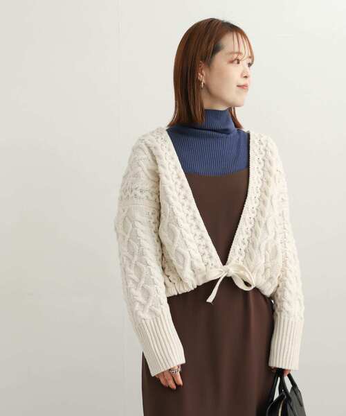 URBAN RESEARCH DOORS（アーバンリサーチドアーズ）の「ケーブルボレロカーディガン（ニット/セーター・レディース・グレー/ホワイト・MEDIUM）」の8枚目の写真