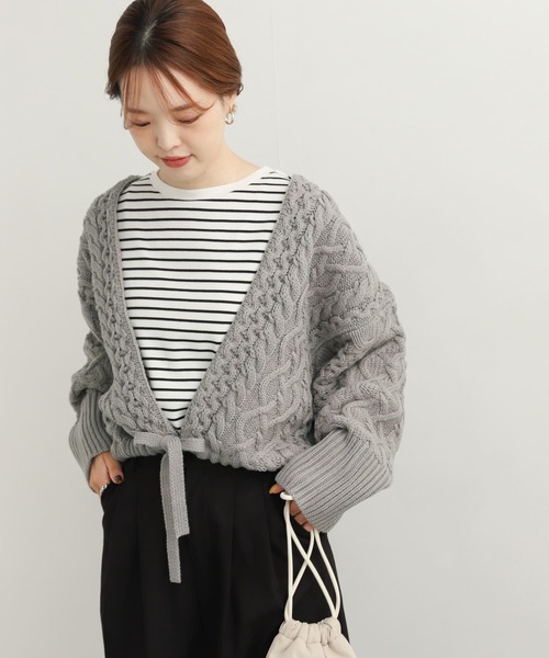 URBAN RESEARCH DOORS（アーバンリサーチドアーズ）の「ケーブルボレロカーディガン（ニット/セーター・レディース・グレー/ホワイト・MEDIUM）」の20枚目の写真