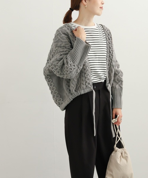 URBAN RESEARCH DOORS（アーバンリサーチドアーズ）の「ケーブルボレロカーディガン（ニット/セーター・レディース・グレー/ホワイト・MEDIUM）」の22枚目の写真