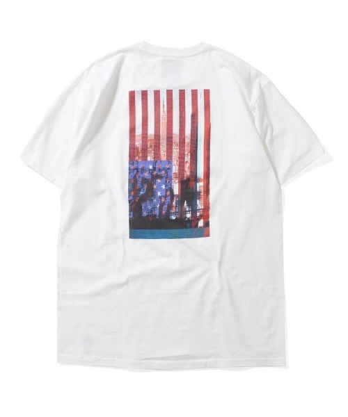 am（エーエム）の「エーエム [am] - フラッグ グラフィック 半袖 Tシャツ [FLAG TEE]（Tシャツ/カットソー・メンズ・ブラック/ホワイト/グリーン・L/XL/XXL）」の14枚目の写真
