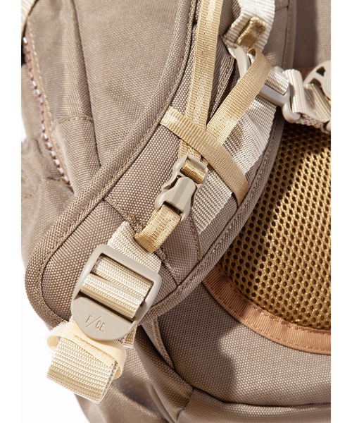 F/CE. (エフシーイー)の「F/CE. 950 TRAVEL BACKPACK / エフシーイー 950トラベルバックパック(バックパック/リュック・メンズ・ブラック・FREE)」の4枚目の写真