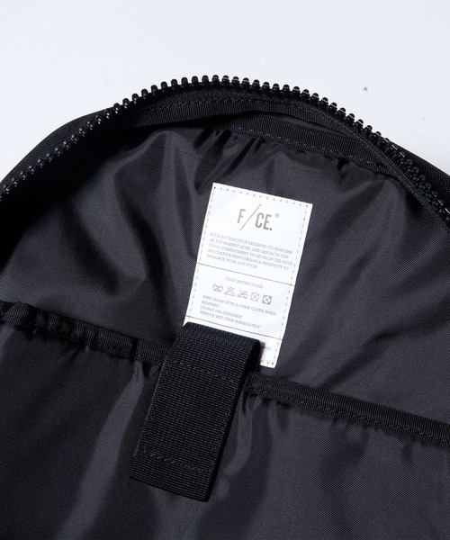 F/CE. (エフシーイー)の「F/CE. 950 TRAVEL BACKPACK / エフシーイー 950トラベルバックパック(バックパック/リュック・メンズ・ブラック・FREE)」の14枚目の写真