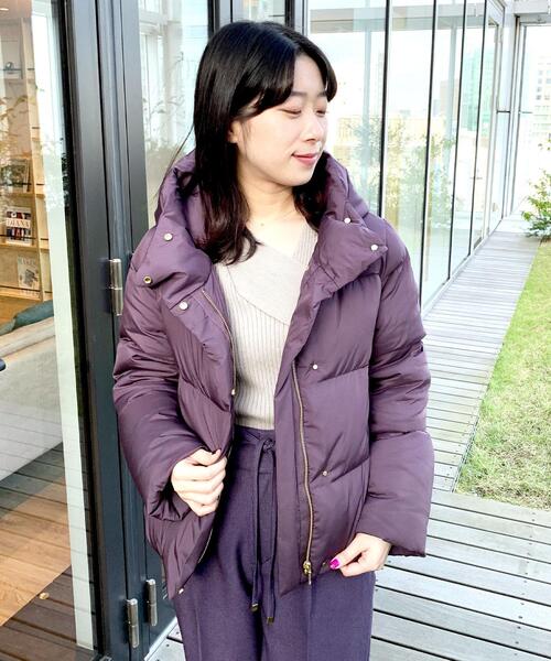 index(インデックス)の「◆アシメネック パワーショルダーリブニット(ニット/セーター・レディース・ベージュ/オフホワイト/ダークパープル・00)」の8枚目の写真