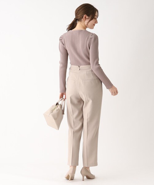 index(インデックス)の「◆アシメネック パワーショルダーリブニット(ニット/セーター・レディース・ベージュ/オフホワイト/ダークパープル・00)」の18枚目の写真