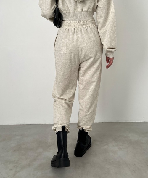 EPIMI E'PIMMY(エピミエピミー)の「〈Set upにも〉Girl crushスウェットパンツ(スウェットパンツ・レディース・オートミール/オリーブ・MEDIUM)」の5枚目の写真