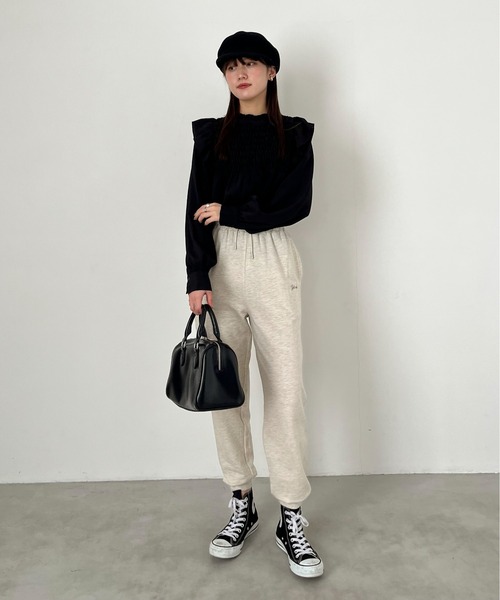 EPIMI E'PIMMY(エピミエピミー)の「〈Set upにも〉Girl crushスウェットパンツ(スウェットパンツ・レディース・オートミール/オリーブ・MEDIUM)」の8枚目の写真