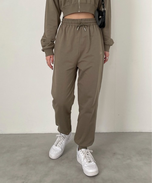 EPIMI E'PIMMY(エピミエピミー)の「〈Set upにも〉Girl crushスウェットパンツ(スウェットパンツ・レディース・オートミール/オリーブ・MEDIUM)」の9枚目の写真