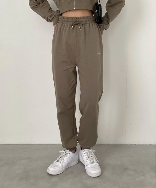 EPIMI E'PIMMY(エピミエピミー)の「〈Set upにも〉Girl crushスウェットパンツ(スウェットパンツ・レディース・オートミール/オリーブ・MEDIUM)」の10枚目の写真