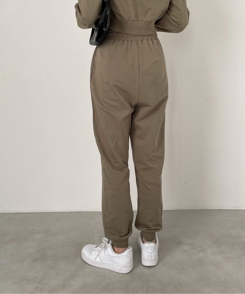 EPIMI E'PIMMY(エピミエピミー)の「〈Set upにも〉Girl crushスウェットパンツ(スウェットパンツ・レディース・オートミール/オリーブ・MEDIUM)」の11枚目の写真