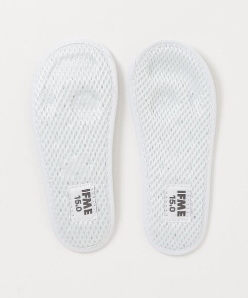 IFME（イフミー）の「SCHOOL｜IFME 息するソール上履きスリッポンタイプ（スリッポン・キッズ・イエロー/ピンク/ブルー/ホワイト/グリーン・15.0cm/16.0cm/17.0cm/17.5cm/18.5cm/19.0cm/20.0cm/21.0cm/21.5cm/22.5cm/23.0cm/24.0cm/15.5cm/16.5cm/18.0cm/19.5cm/20.5cm/22.0cm/23.5cm）」の6枚目の写真