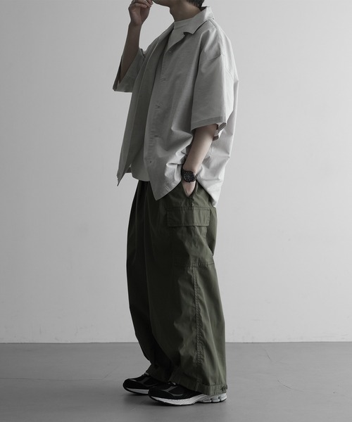 RUUBON（ルーボン）の「【RUUBON】 relax wide cargo pants / リラックス ワイドカーゴパンツ（カーゴパンツ・メンズ・カーキ/ブラック・S/M/L）」の14枚目の写真