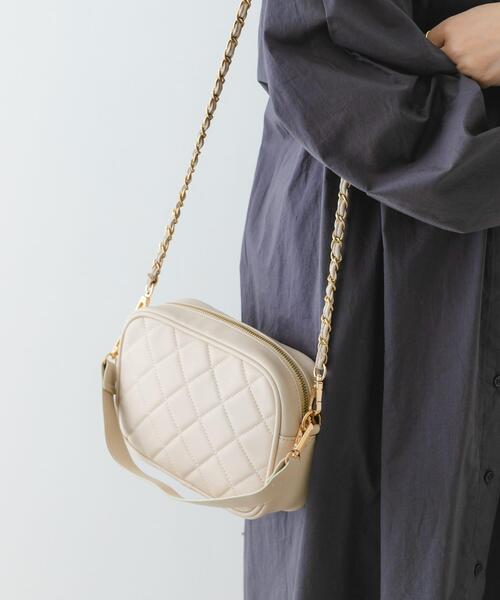 RODE SKO(ロデスコ)の「キルティングスクエアバッグ(ショルダーバッグ・レディース・オフホワイト/ブラック/ライトインディゴブルー・ONE)」の21枚目の写真