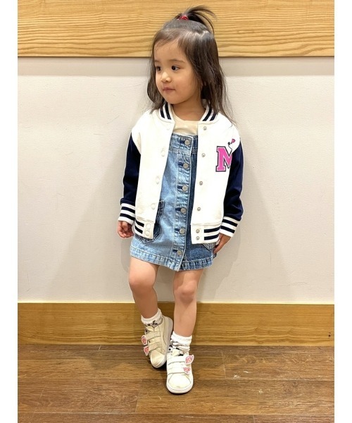 GAP(ギャップ)の「ウォッシュウェル パッチワーク デニム サロペットスカート (幼児)(ジャンパースカート・キッズ・ライトインディゴブルー・3 YRS/18-24M/12-18M/4 YRS/2 YRS/5 YRS)」の4枚目の写真
