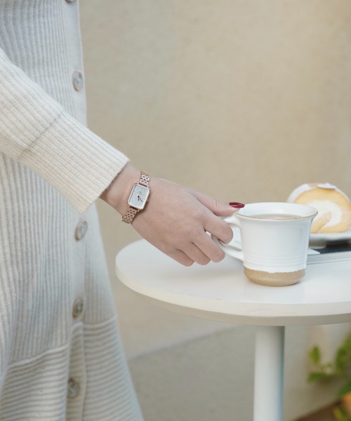 Daniel Wellington(ダニエルウェリントン)の「Quadro Lumine 5-Link Melrose MOP(アナログ腕時計・レディース・ホワイト/ピンク・ONE SIZE)」の13枚目の写真