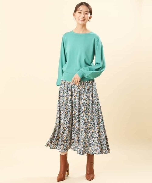 MK MICHEL KLEIN（エムケーミッシェルクラン）の「小花柄フレアスカート/洗える（スカート・レディース・ライトグレー/ネイビー・38）」の18枚目の写真